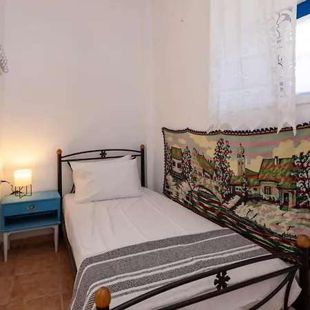 Neotraditional House In Tinos For 4 Ppl Apartament
