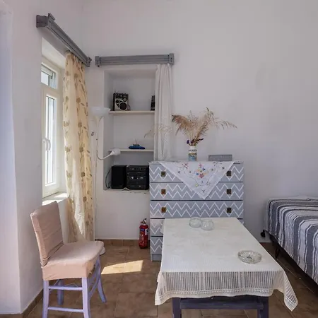 Apartament Neotraditional House In Tinos For 4 Ppl
